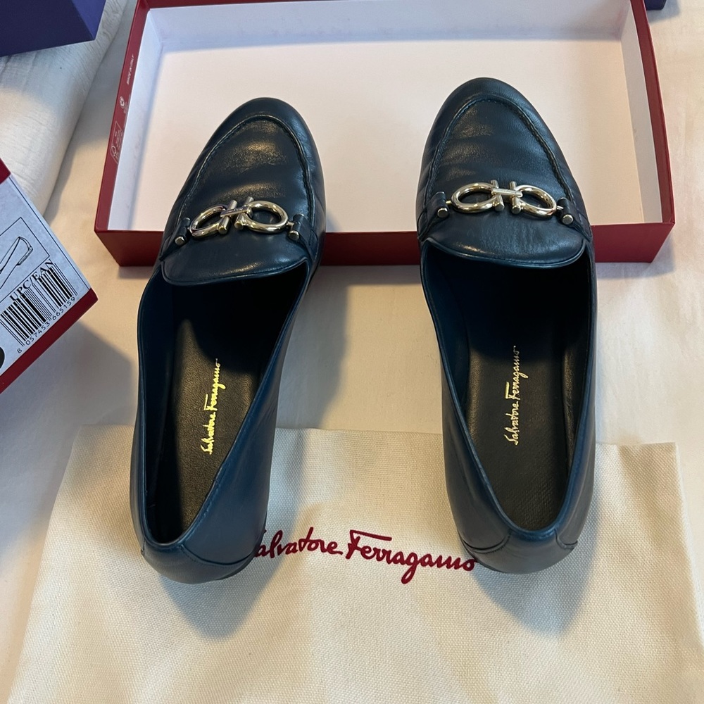 Salvatore Ferragamo shoes size 6.5